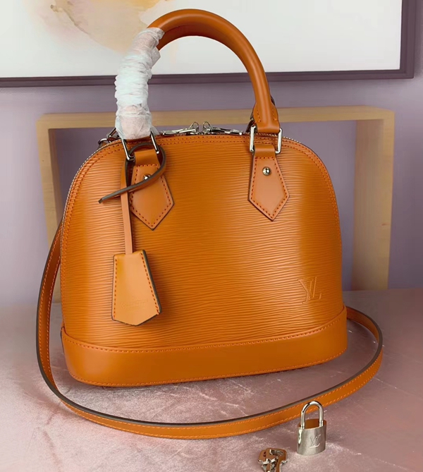 ルイヴィトンバッグ正面デザイン